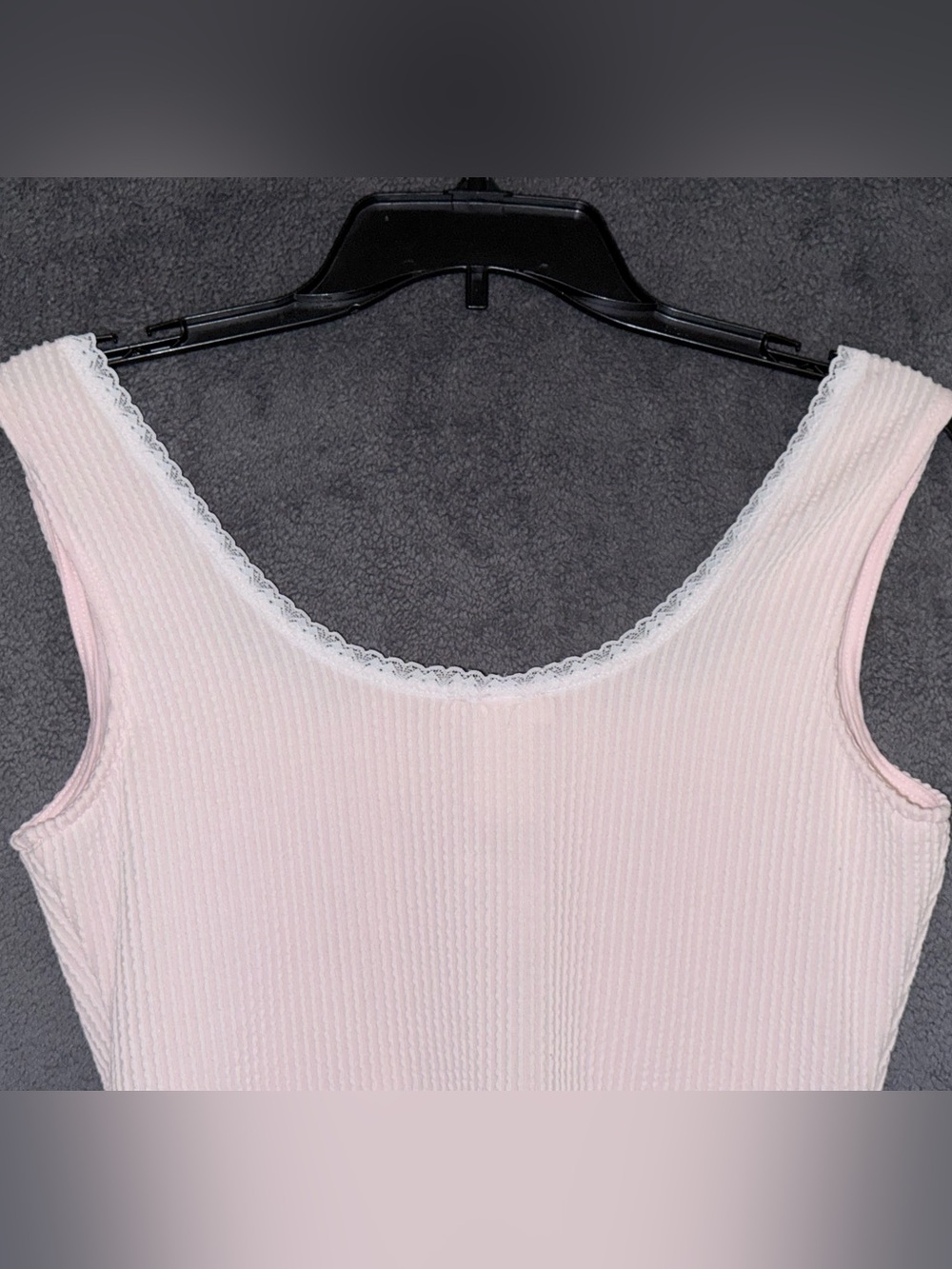 Persaya Light Pink Ribbed Lace-Trim Camisole Size Large (Juniors) - Picture 7 of 10